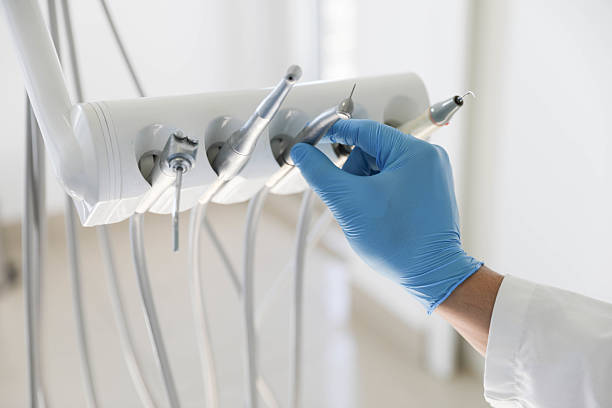 Professional Emergency Dentist technician working in Temescal Valley, CA